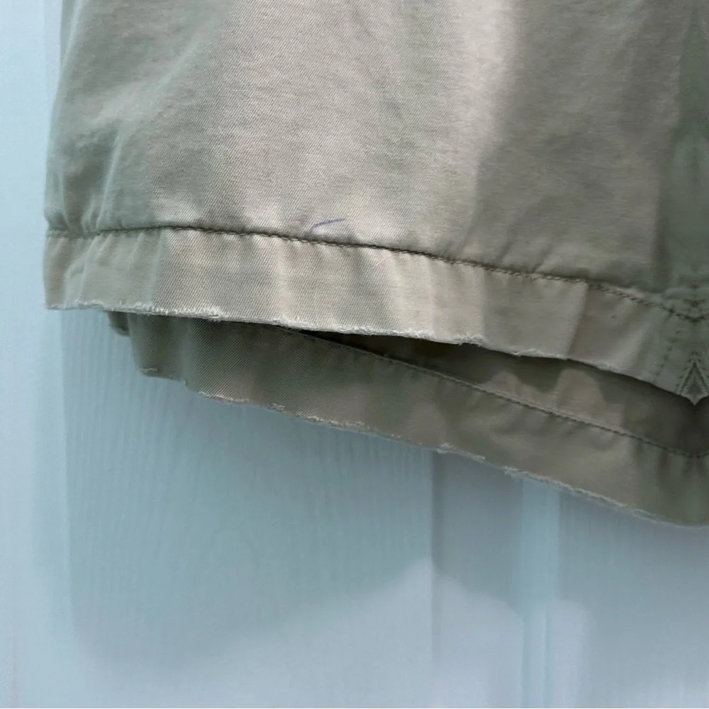 Old Navy Women's Size 10 Chino Khaki Flat Front Shorts - Picture 6 of 14